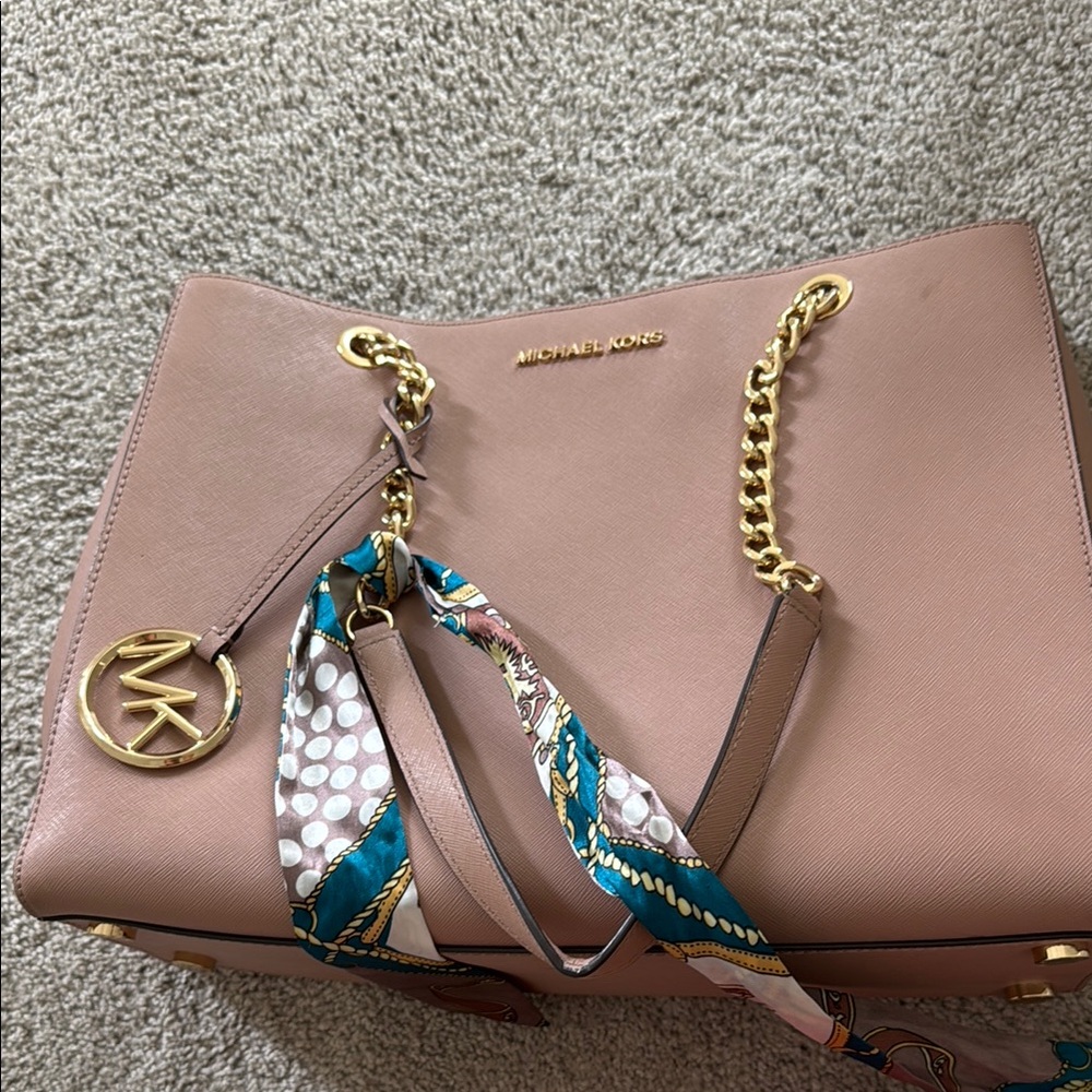 Michael Kors Susannah Large Saffiano Leather Shoulder Bag
